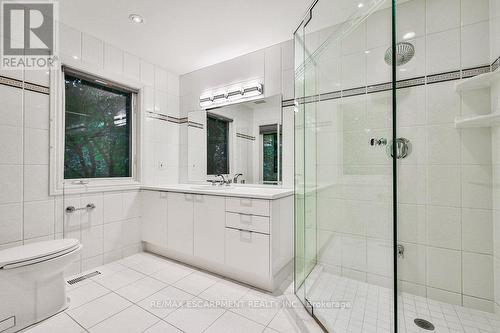 150 Indian Valley Trail W, Mississauga, ON - Indoor Photo Showing Bathroom