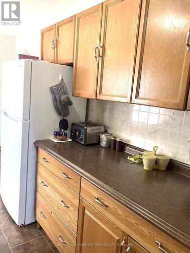 543 Crystal Drive, Peterborough (Ashburnham), ON - Indoor Photo Showing Kitchen