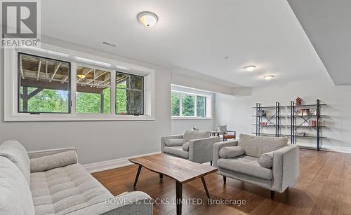 1078 Echo Hills Road, Lake Of Bays, ON - Indoor Photo Showing Living Room