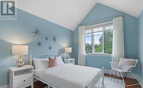 1078 Echo Hills Road, Lake Of Bays, ON - Indoor Photo Showing Bedroom