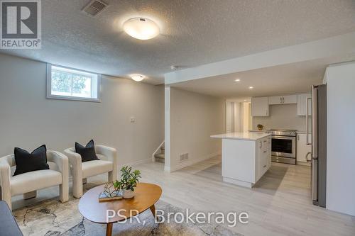 47 Queensbrook Crescent, Cambridge, ON - Indoor