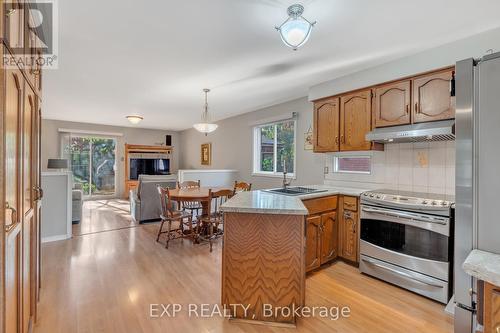 95 First Road W, Hamilton, ON - Indoor Photo Showing Kitchen