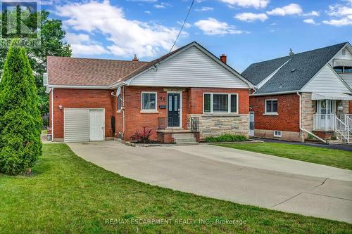 53 Paling Court, Hamilton, ON - Outdoor With Facade