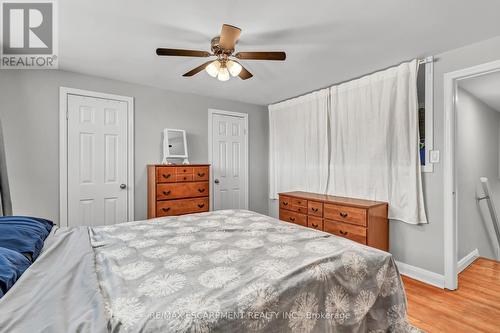 53 Paling Court, Hamilton, ON - Indoor Photo Showing Bedroom