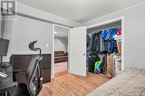 53 Paling Court, Hamilton, ON - Indoor