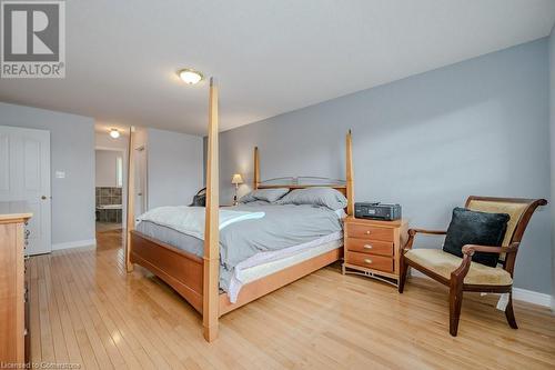 260 Chesley Street, Hamilton, ON - Indoor Photo Showing Bedroom