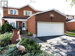 23 PITTAWAY AVENUE  Ottawa, ON K1G 4P8