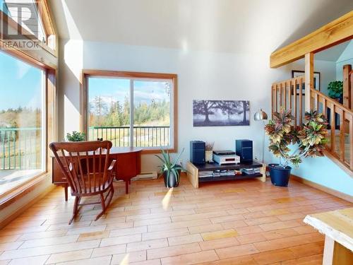 6268 Shelter Point Road, Texada Island, BC - Indoor