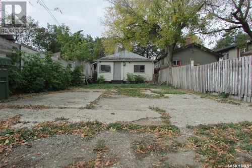 1037 Broder Street, Regina, SK - Outdoor