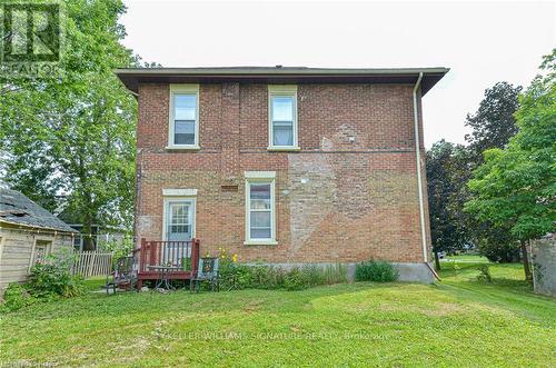 9 Simcoe Street, Kawartha Lakes, ON - Outdoor With Exterior