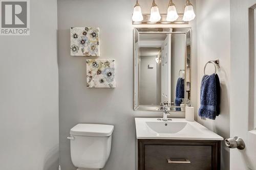 2125 Burtch Road Unit# 109, Kelowna, BC - Indoor Photo Showing Bathroom