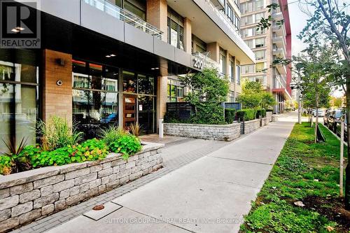 713 - 200 Sackville Street, Toronto, ON - Outdoor With Balcony