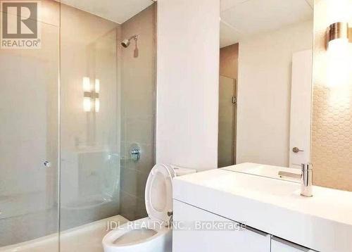 2210 - 33 Helendale Avenue, Toronto, ON - Indoor Photo Showing Bathroom