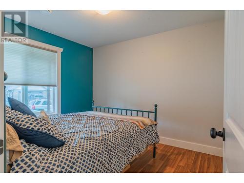 3712 5Th Avenue, Castlegar, BC - Indoor Photo Showing Bedroom