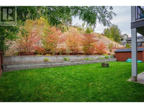 3712 5Th Avenue, Castlegar, BC - Outdoor