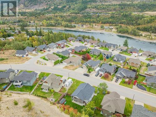 3712 5Th Avenue, Castlegar, BC - Outdoor With Body Of Water With View