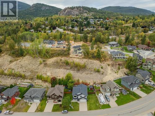 3712 5Th Avenue, Castlegar, BC - Outdoor With View