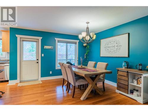 3712 5Th Avenue, Castlegar, BC - Indoor Photo Showing Dining Room