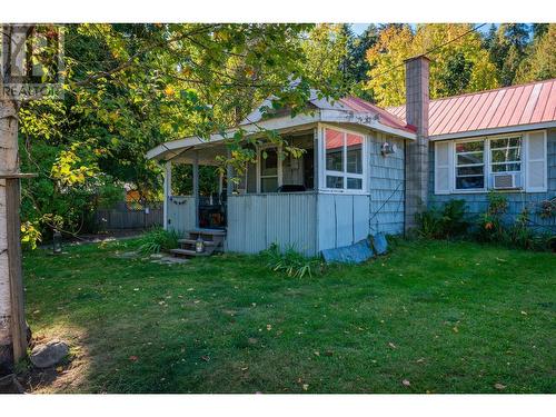 738 Meadowlark Lane, Castlegar, BC - Outdoor