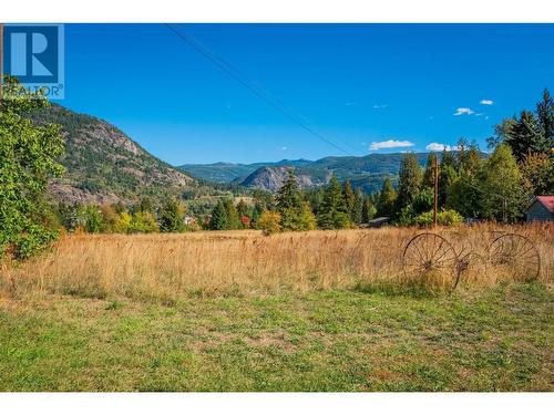 738 Meadowlark Lane, Castlegar, BC - Outdoor With View