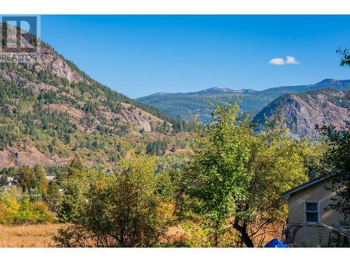 738 Meadowlark Lane, Castlegar, BC - Outdoor With View