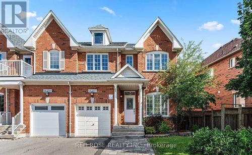 160 Old Colony Road, Richmond Hill, ON - Outdoor With Facade