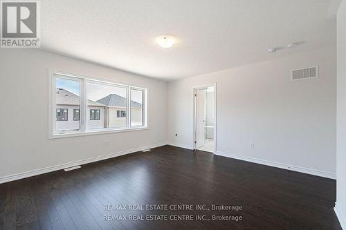 28 Rochester Drive, Barrie, ON - Indoor Photo Showing Other Room