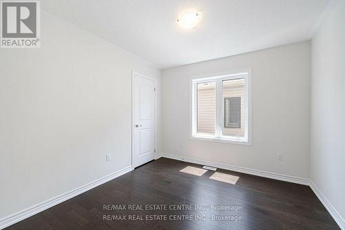 28 Rochester Drive, Barrie, ON - Indoor Photo Showing Other Room