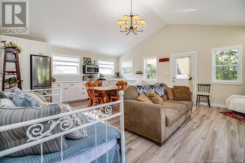 13 Harmon Lane, Peel, NB - Indoor Photo Showing Living Room