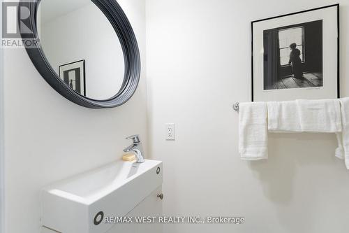 14 - 95 Eastwood Park Gardens, Toronto, ON -  Photo Showing Bathroom