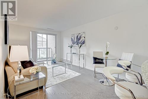 117 - 50 Via Rosedale, Brampton, ON - Indoor Photo Showing Living Room