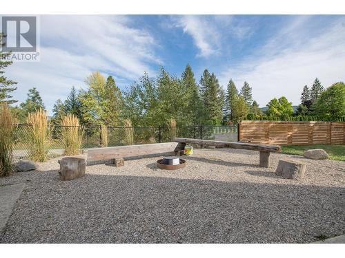 2140 Saddleview Avenue, Lumby, BC - Outdoor