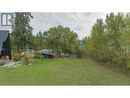 2140 Saddleview Avenue, Lumby, BC - Outdoor