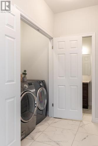 115 Lanz Boulevard, Chatham-Kent, ON - Indoor Photo Showing Laundry Room