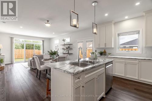 115 Lanz Boulevard, Chatham-Kent, ON - Indoor Photo Showing Kitchen With Double Sink