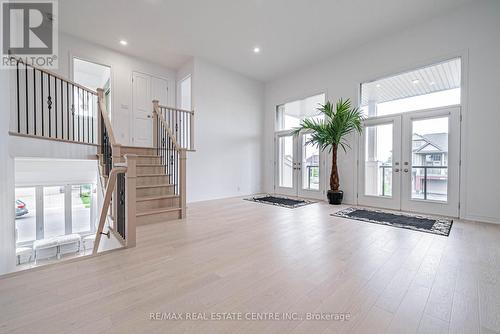 6074 Pauline Drive, Niagara Falls, ON - Indoor Photo Showing Other Room