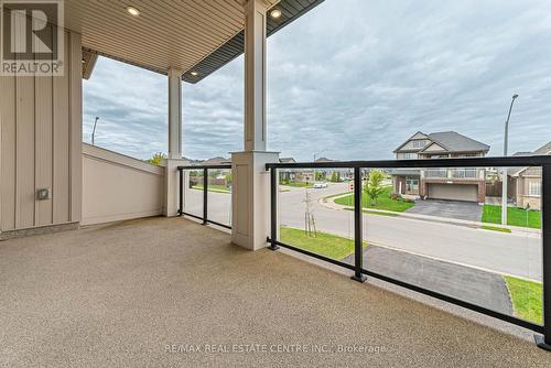 6074 Pauline Drive, Niagara Falls, ON - Outdoor With Balcony With Exterior