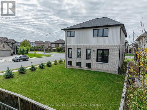 6074 Pauline Drive, Niagara Falls, ON - Outdoor