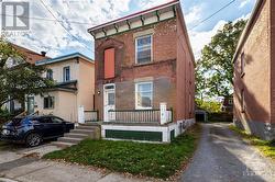 100 HAMILTON AVENUE N  Ottawa, ON K1Y 1B9