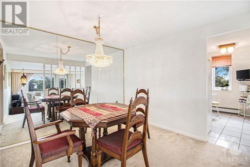 dining room - 915 Elmsmere Road Unit#403, Ottawa, ON - Indoor Photo Showing Dining Room