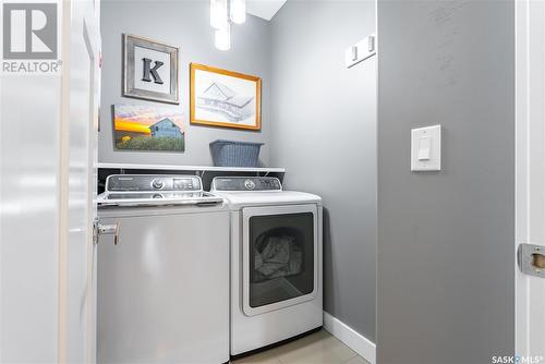 446 Mahabir Crescent, Saskatoon, SK - Indoor Photo Showing Laundry Room