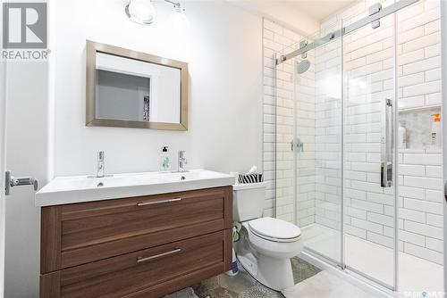 446 Mahabir Crescent, Saskatoon, SK - Indoor Photo Showing Bathroom