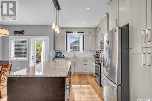 446 Mahabir Crescent, Saskatoon, SK - Indoor Photo Showing Kitchen With Upgraded Kitchen