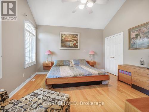 34 Briar Gate Way, New Tecumseth, ON - Indoor Photo Showing Bedroom