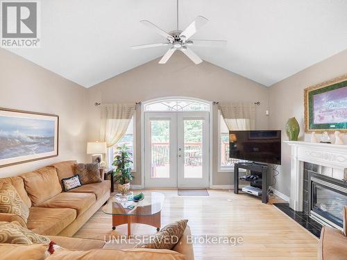 34 Briar Gate Way, New Tecumseth, ON - Indoor Photo Showing Living Room With Fireplace