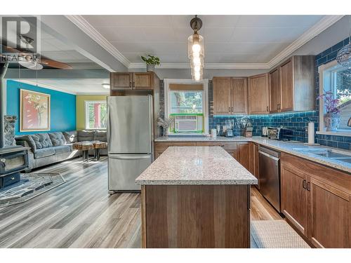 15612 Sargeant Lane, Summerland, BC - Indoor Photo Showing Kitchen With Double Sink