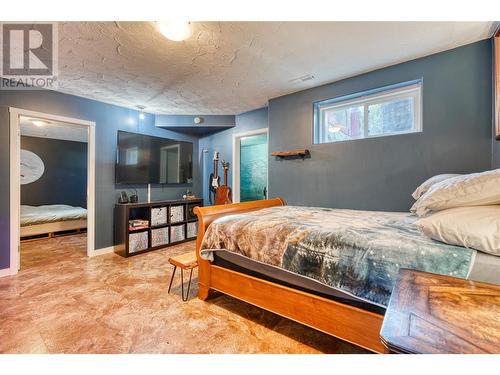 15612 Sargeant Lane, Summerland, BC - Indoor Photo Showing Bedroom