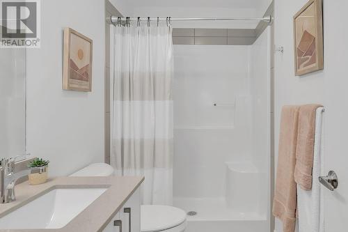 1057 Frost Road Unit# 413, Kelowna, BC - Indoor Photo Showing Bathroom