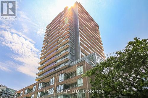 1015 - 120 Parliament Street, Toronto, ON - Outdoor With Facade