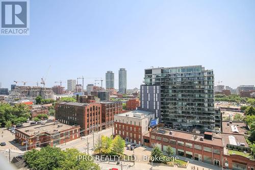 1015 - 120 Parliament Street, Toronto, ON - Outdoor With View